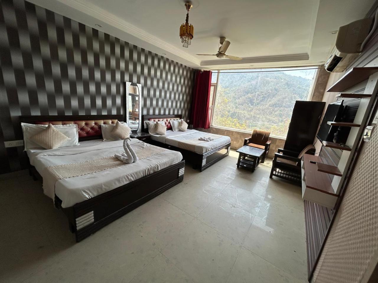 Hotel Dev Ganga Rishīkesh المظهر الخارجي الصورة