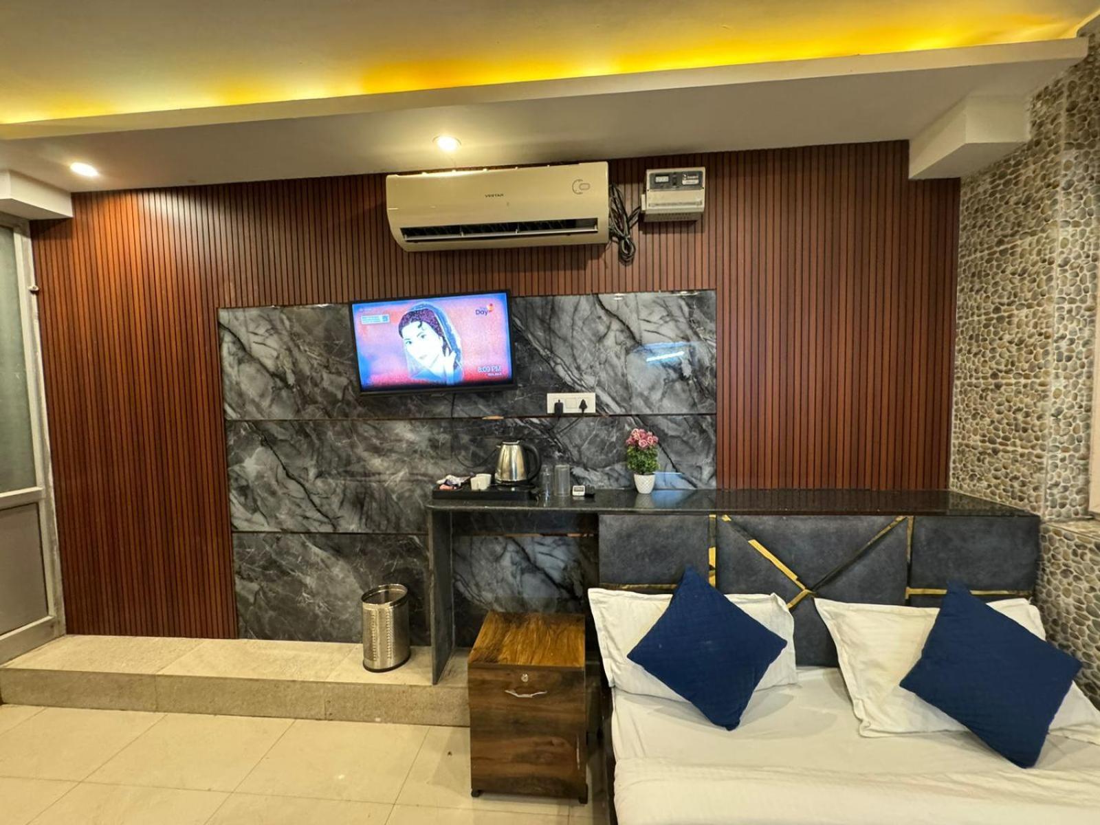 Hotel Dev Ganga Rishīkesh المظهر الخارجي الصورة