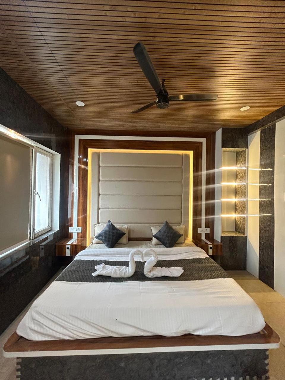 Hotel Dev Ganga Rishīkesh المظهر الخارجي الصورة