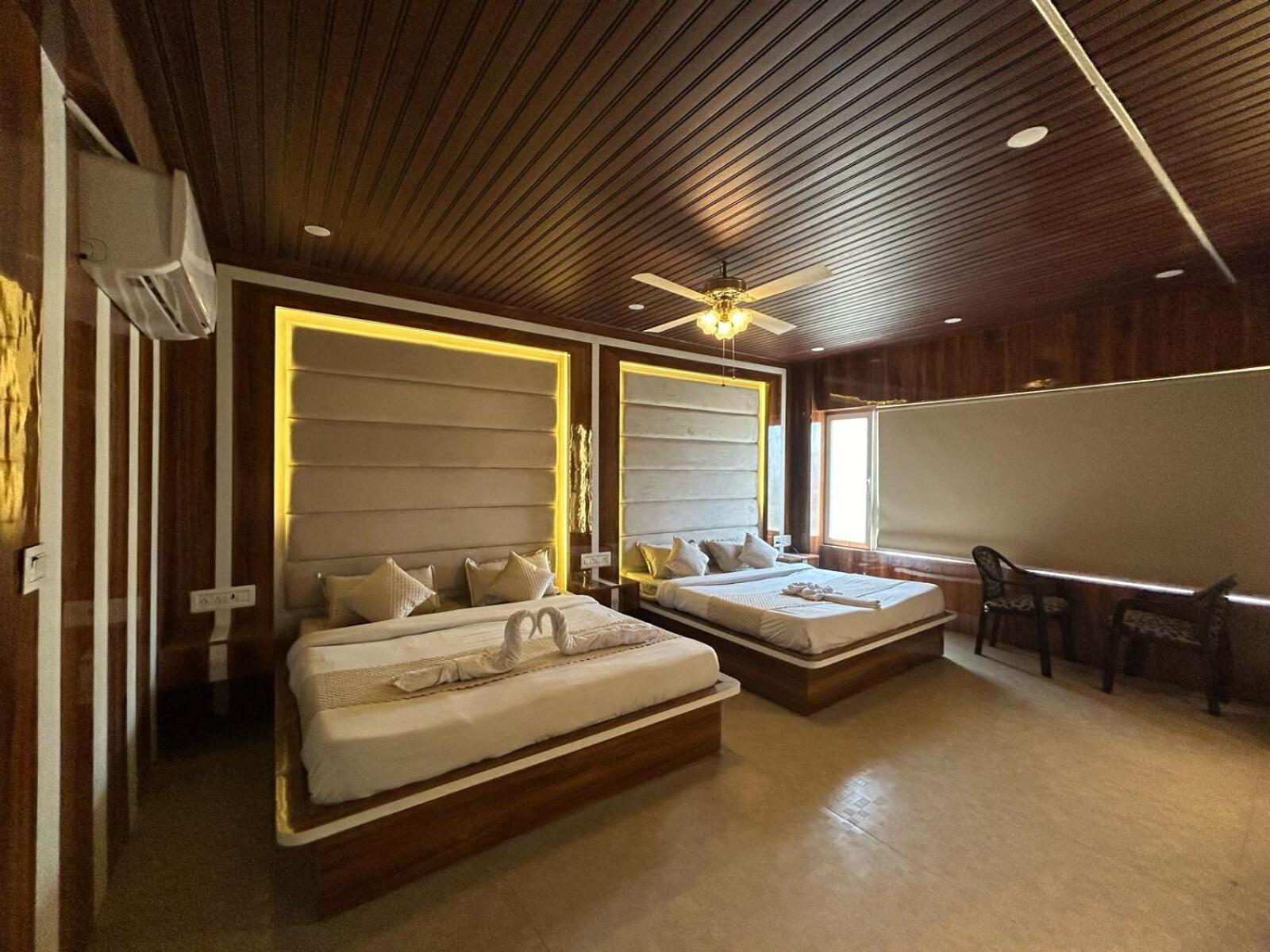 Hotel Dev Ganga Rishīkesh المظهر الخارجي الصورة
